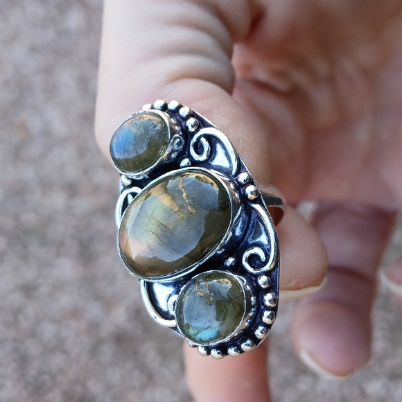 New Labradorite 925 Silver Ring. - Picture 7 of 7